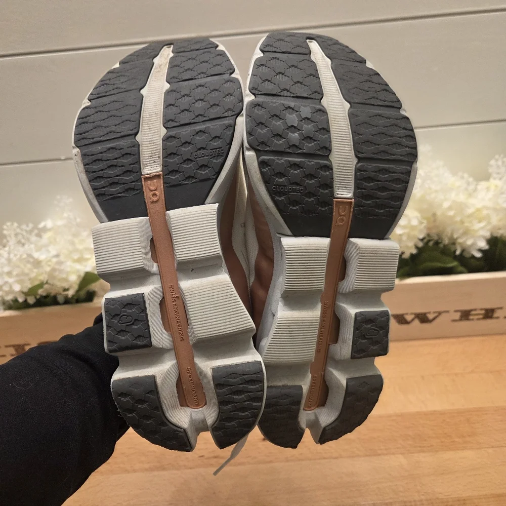 On Cloudspark Running Shoe Ivory Glacier Womens Size 7